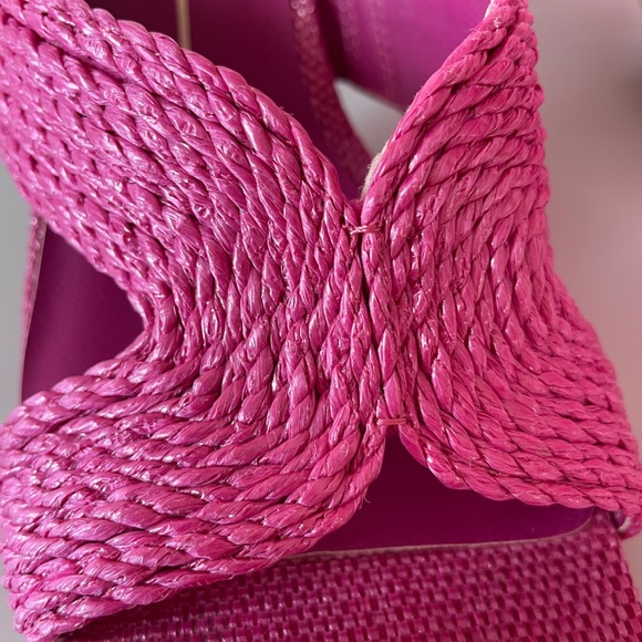 Dolce Vita Penny Orchid Raffia Heeled Sandals - Picture 3 of 7